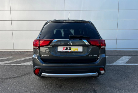 Mitsubishi Outlander 2015 года с пробегом 169 556 км, фото 11