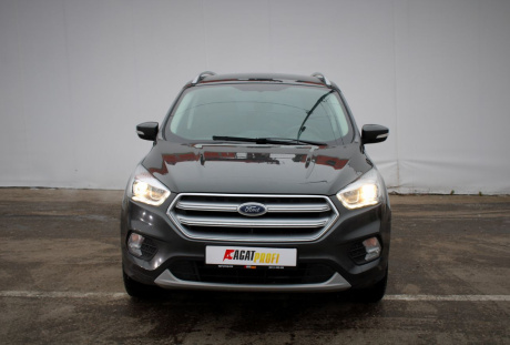 Ford Kuga 2018 года с пробегом 198 319 км, фото 2