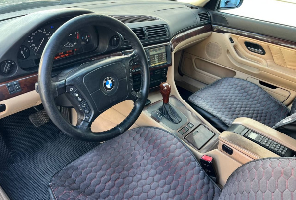 BMW 7 серия 2000 года с пробегом 321 754 км, фото 17