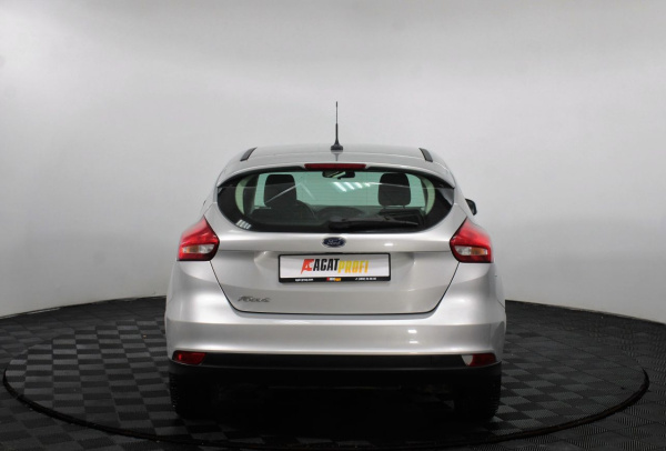 Ford Focus 2017 года с пробегом 82 200 км, фото 6