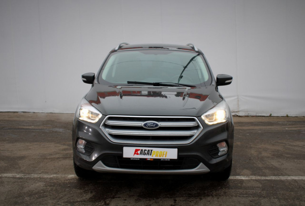 Ford Kuga 2018 года с пробегом 198 319 км, фото 2