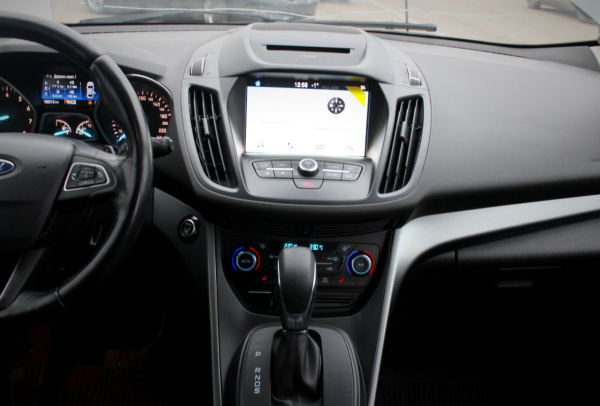 Ford Kuga 2018 года с пробегом 198 319 км, фото 16