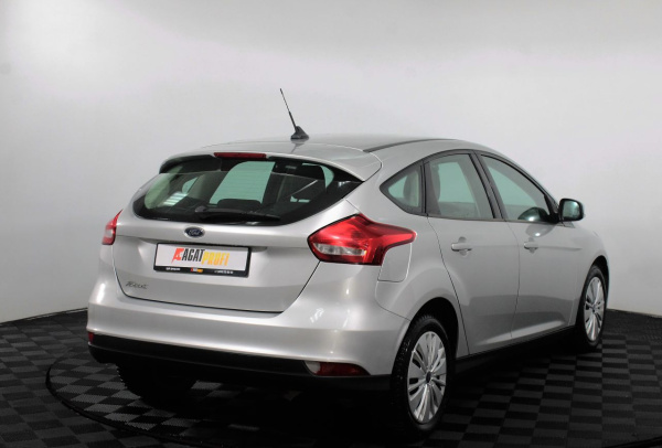 Ford Focus 2017 года с пробегом 82 200 км, фото 5