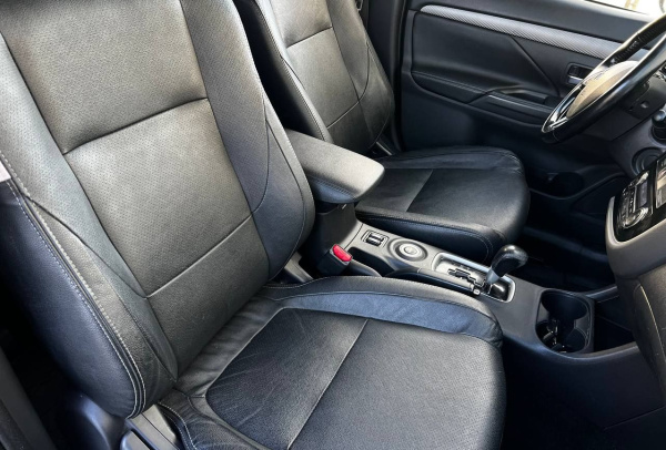 Mitsubishi Outlander 2015 года с пробегом 169 556 км, фото 15
