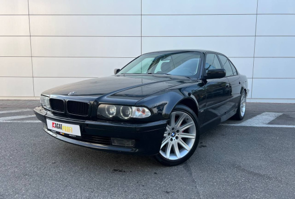 BMW 7 серия 2000 года с пробегом 321 754 км, фото 1