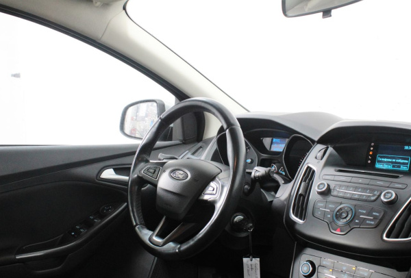Ford Focus 2017 года с пробегом 82 200 км, фото 9