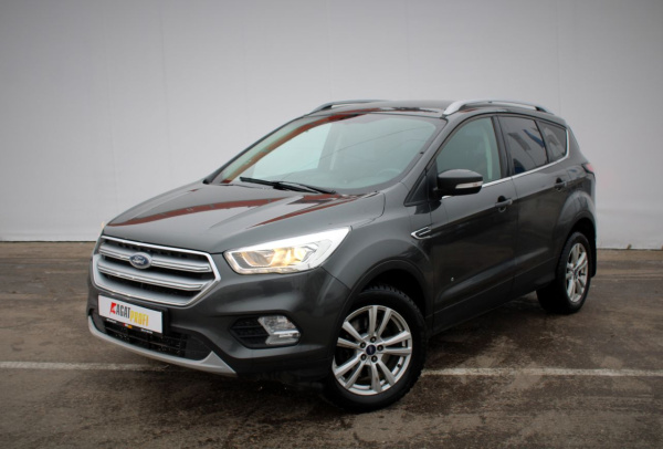 Ford Kuga 2018 года с пробегом 198 319 км, фото 1