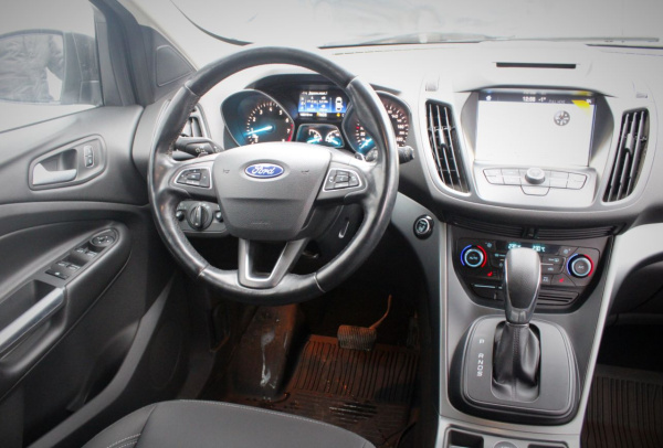 Ford Kuga 2018 года с пробегом 198 319 км, фото 15